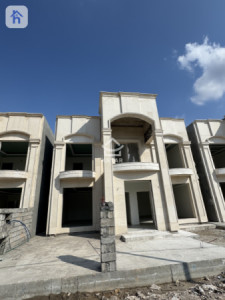 House in Installment image 1