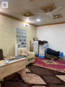 Spacious House with 5 Bedrooms Image 15