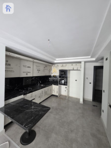 شوقەیەکی یەک ژووری نوستن لەگەڵ دیمەنێکی نایاب وێنە 3