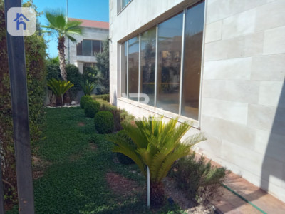 Spacious House with Multiple Rooms image 6