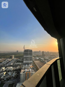 Modern Apartment image 10