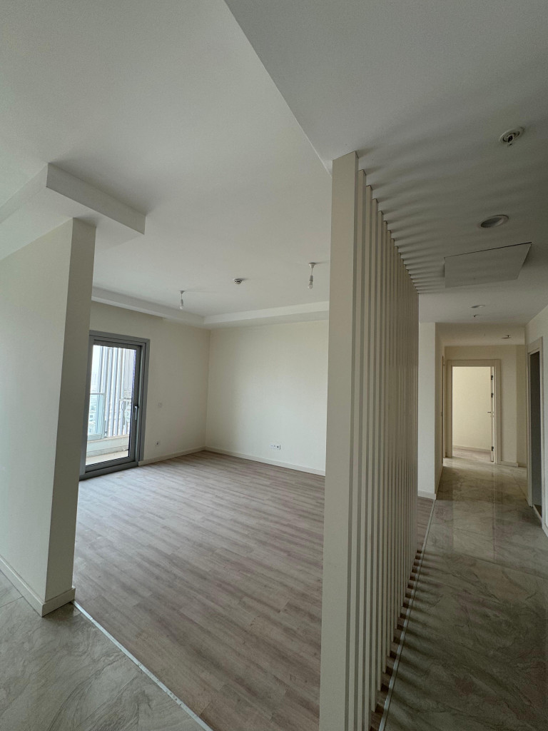 Modern Apartment in Empire Square