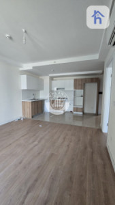 شقة أنيقة مع صالة واسعة image 1