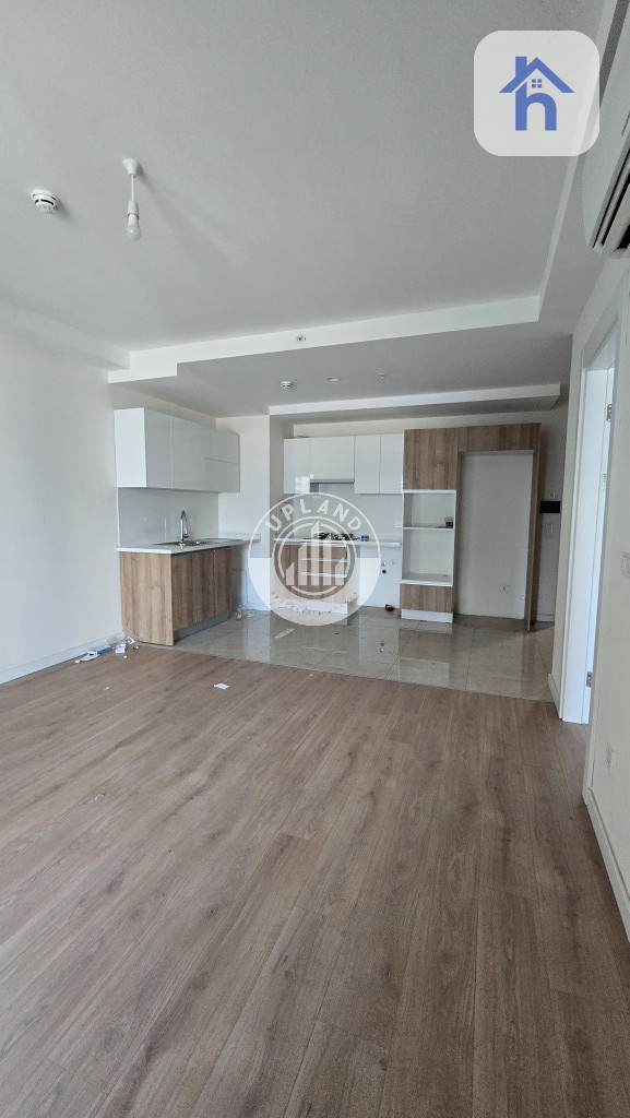 شقة أنيقة مع صالة واسعة