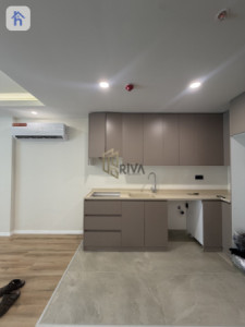 Modern 1 Bed Apartment image 2