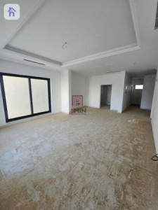Spacious house with 4 bedrooms Resim 3