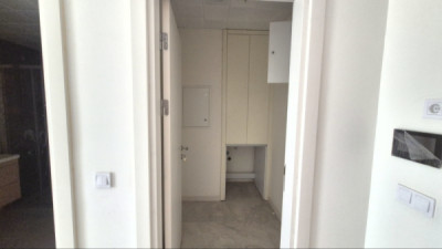 Modern Apartment with 2 Bedrooms image 11