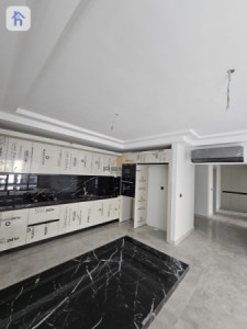 Modern 2-Bedroom Apartment in Rami Towers Resim 7