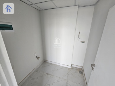 Cozy Residence in Prime Location image 5