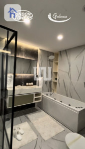 Spacious 245m² Apartment in London Towers Image 8
