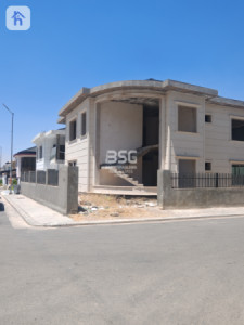 Spacious 4 Bedroom House in Erbil — 1