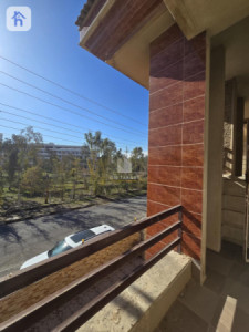 House Opposite Garden image 7