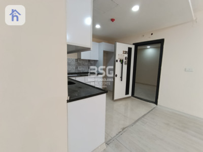 Cozy One-Bedroom Apartment in Eskan Towers image 2