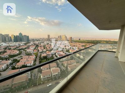 Spacious 4-Bedroom Apartment with Views image 19