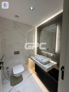 Luxurious 4-Bedroom Apartment for Rent image 17