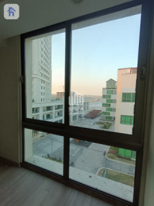 Modern 2 BR Apartment in Life Towers Resim 7