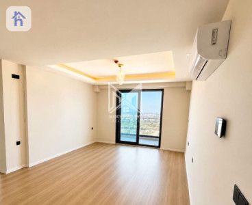Spacious Living in Serene Location image 2