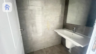Modern 1-Bedroom Apartment in Erbil Image 5