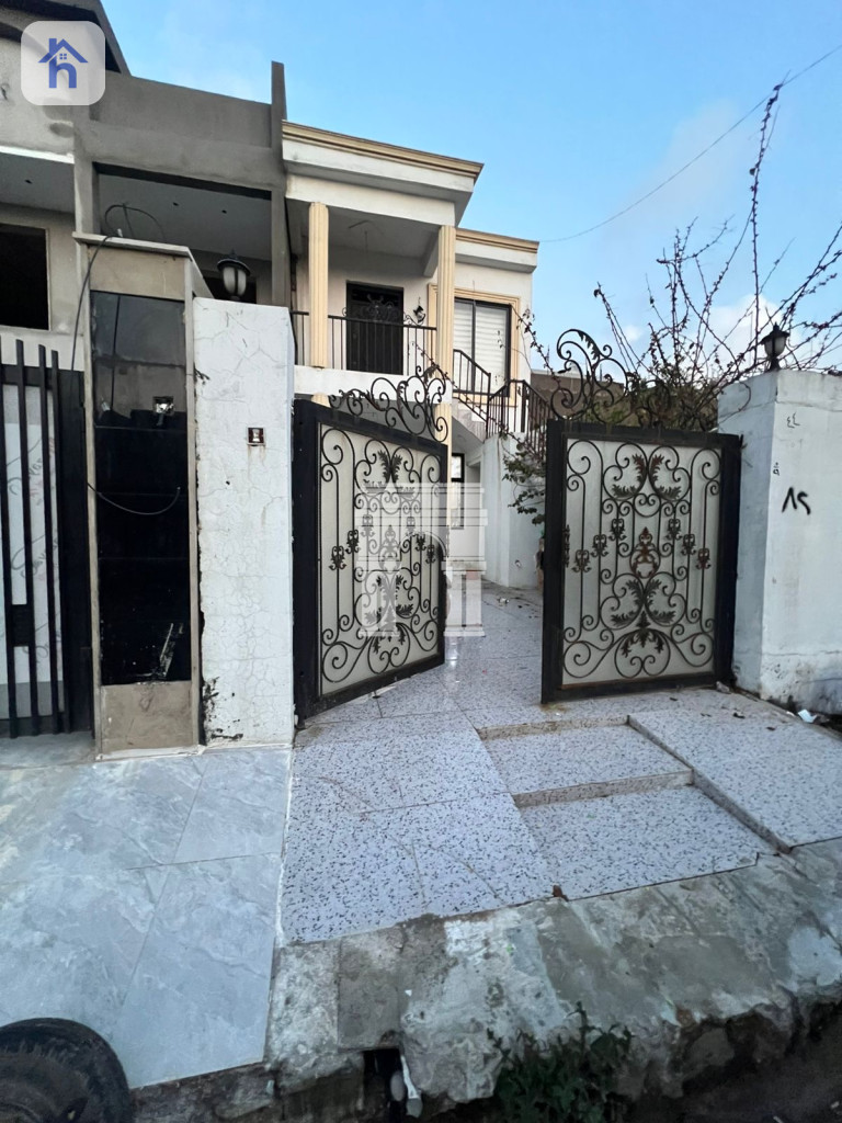 خانووی ڕاخراو بۆ فرۆشتن