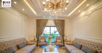 Luxurious House with Multiple Bedrooms Image 11