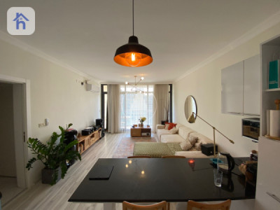 Elegant Apartment with Two Bedrooms image 1
