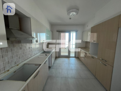 Spacious Apartment with Great Views image 3