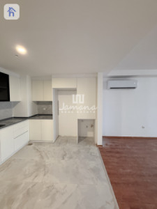 Cozy Apartment in Empire Pearl Towers image 1