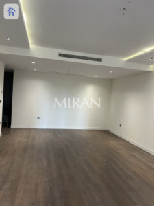 Spacious Apartment with 2 Bedrooms Resim 4