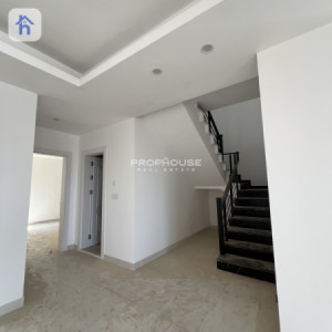 Spacious Family Home in Great Location image 5