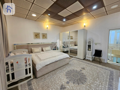 Modern House with many features Image 8