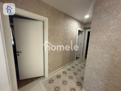 Modern Apartment in Prime Location Image 4