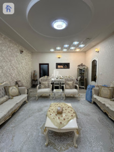 Three Floor House Image 7