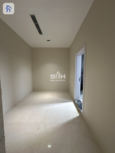 Luxurious Family Home in Ganjan City image 24