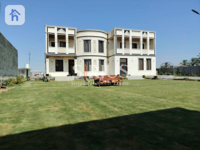 Luxurious Farmhouse in Al Rashid image 1