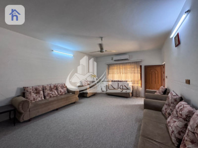 Spacious House with 2 Bedrooms Image 6