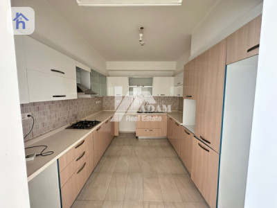 One-Bedroom Apartment in Empire Wings image 2