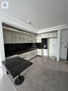 Modern 1 Bedroom Apartment in Rami Towers image 4