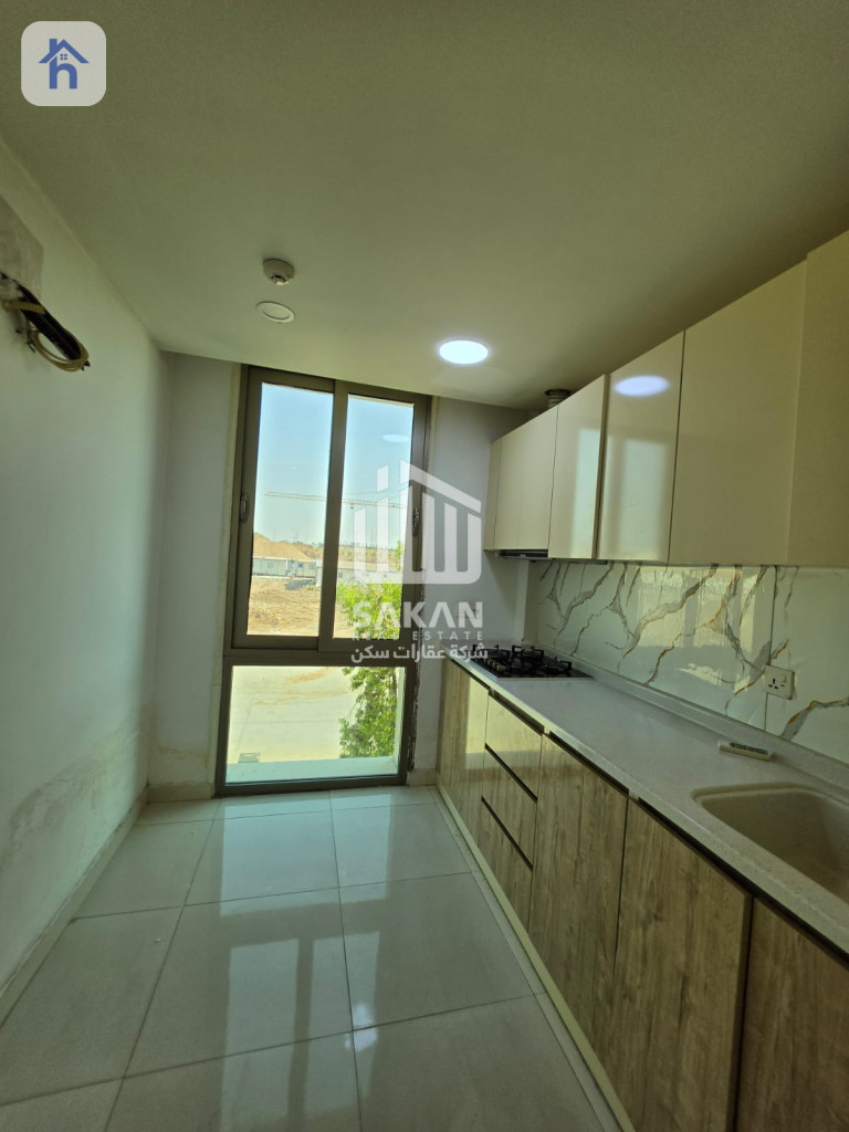 Cozy Apartment with 1 Bedroom Image 2
