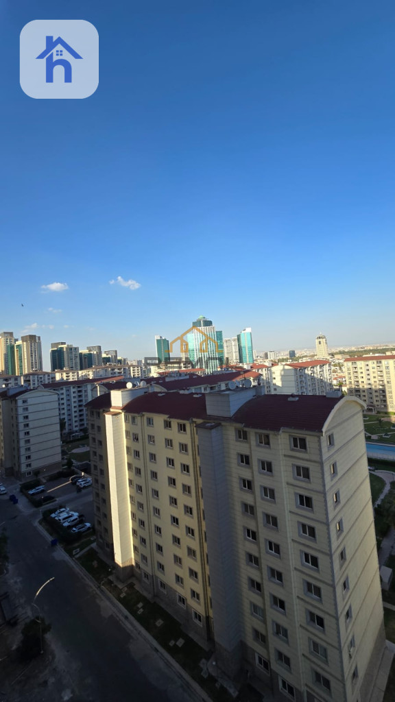 Modern Apartment in Empire Pearl Towers — 1