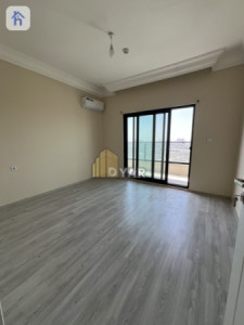 Spacious 3-bedroom apartment on high floor Resim 6