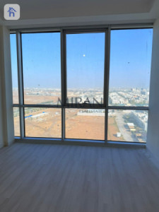 Spacious apartment with great views Image 7