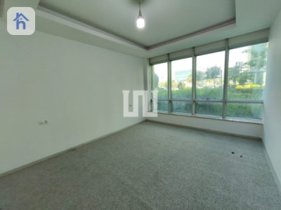 Cozy 1 Bedroom Apartment in Empire Wings image 2