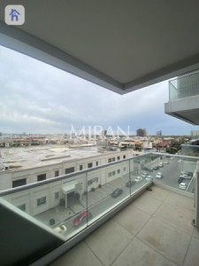 Modern Apartment in Star Towers Image 5