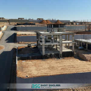 هەیکەل بۆ فرۆشتن لە گرین لاند سەر رێگای مەسیف image 1