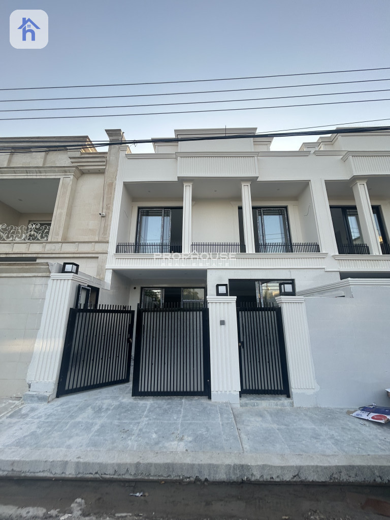 House Opposite Garden — 1