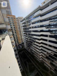 Stylish Studio Apartment in Star Towers image 10