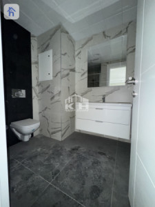 Spacious One-Bedroom Apartment in Empire Wings Image 4