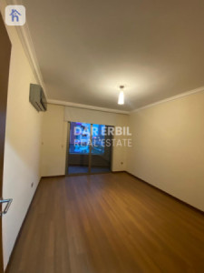 Modern 4 Bedroom Apartment image 7