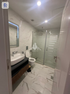 Luxurious Apartment in Prime Location Image 24