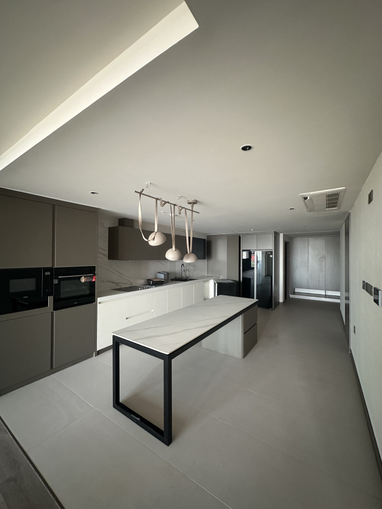 وحدة فاخرة بأربع غرف نوم في أربيل